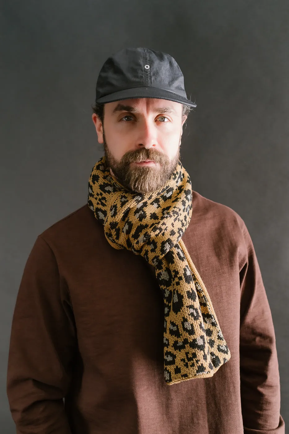 R5076 - Reversible Leopard Chunky Muffler Scarf - Beige