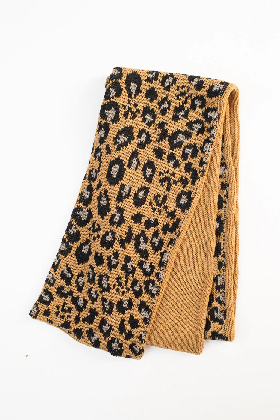 R5076 - Reversible Leopard Chunky Muffler Scarf - Beige